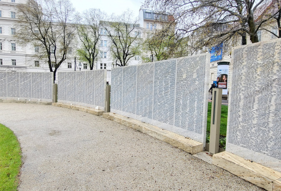LET´S EXPLORE THE AREA AROUND VOTIV CHURCH AND THE OLD GENERAL HOSPITAL 5