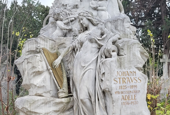 Central Cemetery Vienna (Zentralfriedhof) Tour 13